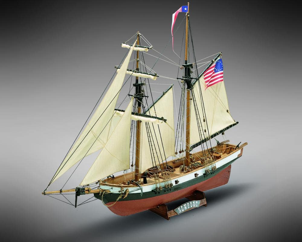 Newport - Mamoli Model Ship Kit-min